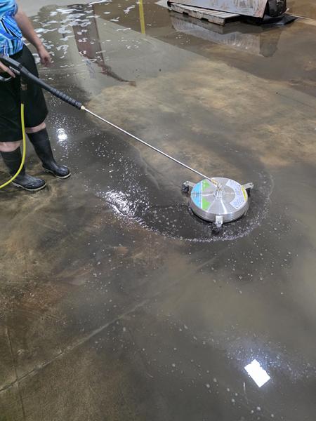 warehouse-floor-scrubbing